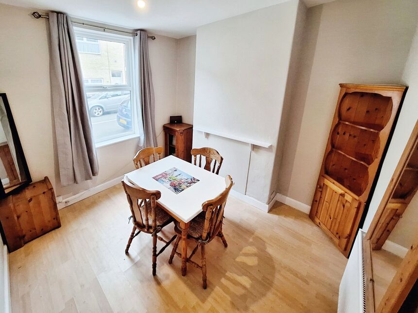 2 bedroom Mid Terrace House to rent, Joseph Street, Grimsby, DN31 £