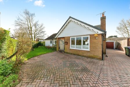 St. Annes Road, 3 bedroom Detached Bungalow for sale, £300,000