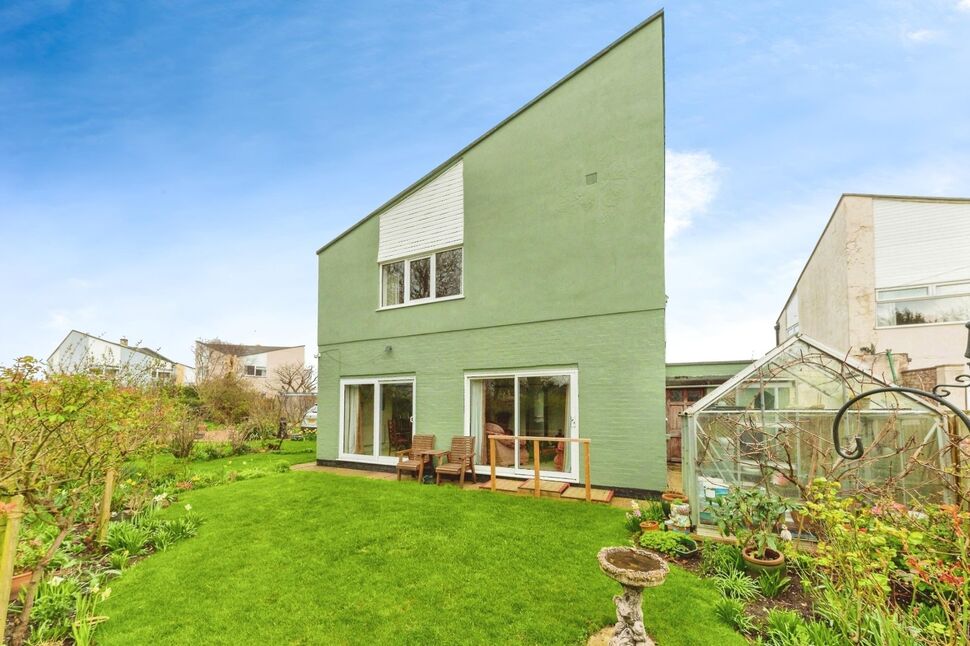 4 bedroom Link Detached House for sale, Laurels Close, Habrough, DN40