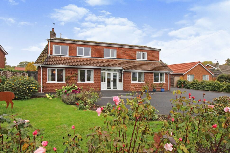 Main image of 5 bedroom Detached House for sale, Chapel Lane, Swallow, Lincolnshire, LN7