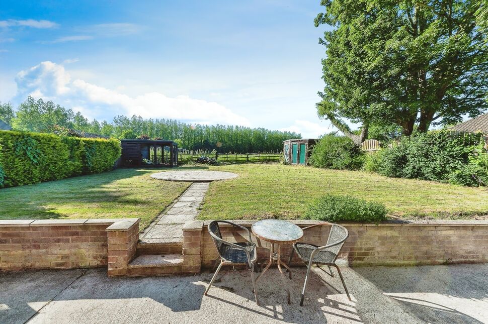 4 bedroom Semi Detached House for sale, Main Road, BarnoldbyleBeck