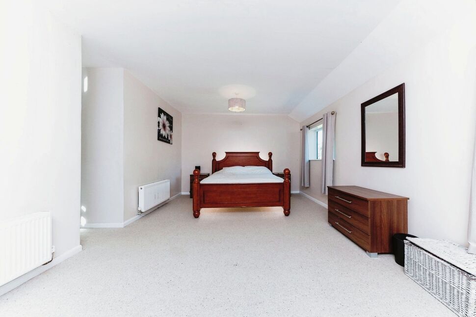 4 bedroom Semi Detached House for sale, Main Road, BarnoldbyleBeck