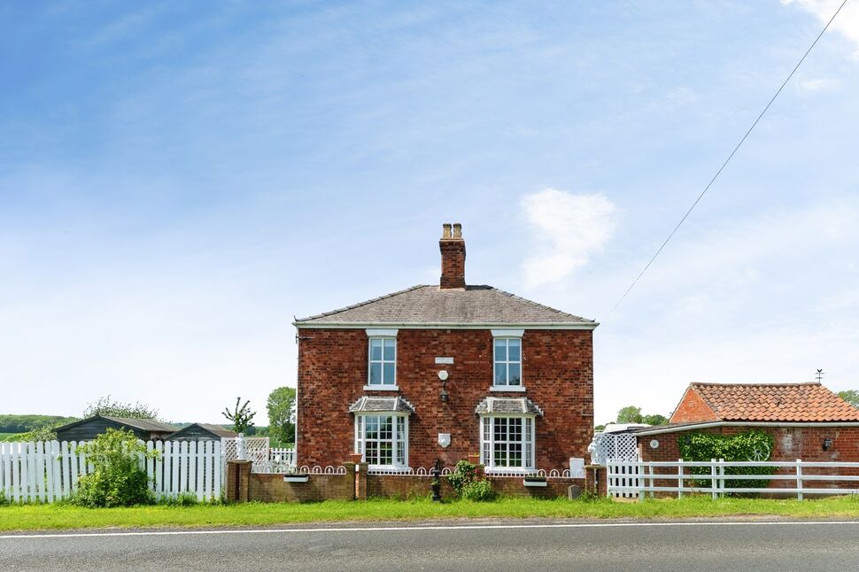 Main image of 3 bedroom Detached House for sale, Grainsby, Grimsby, Lincolnshire, DN36