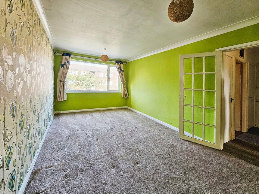 Main image of 2 bedroom Flat for sale, Thorgam Court, Grimsby, Lincolnshire, DN31