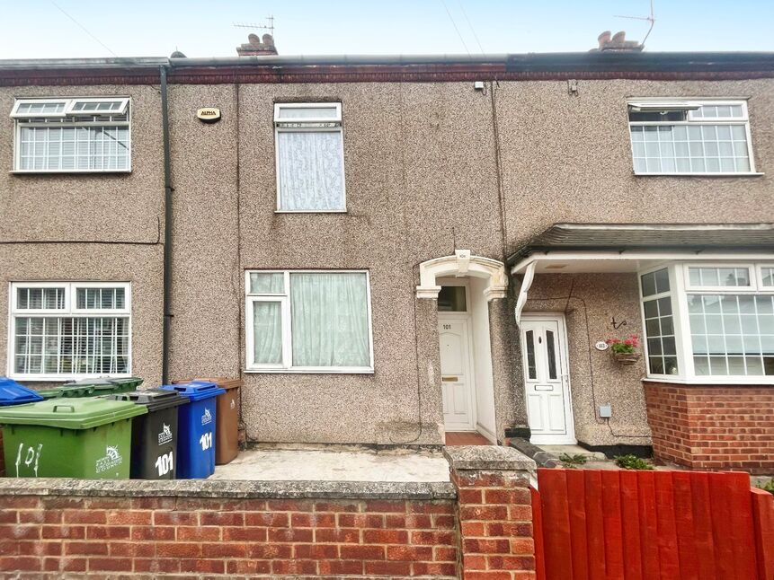 Main image of 3 bedroom Mid Terrace House for sale, Alexandra Road, Grimsby, Lincolnshire, DN31