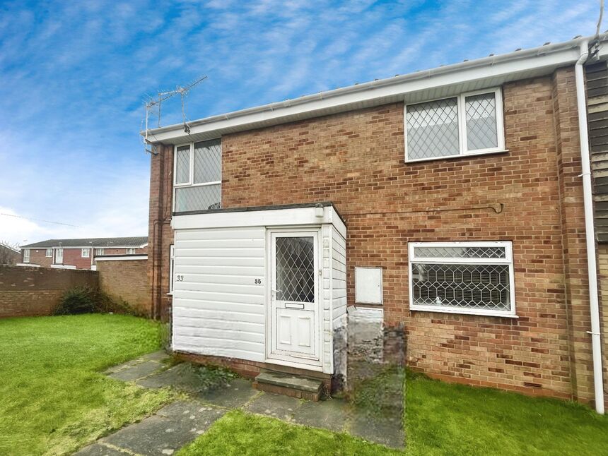 Main image of 2 bedroom  Flat for sale, Freshney Drive, Grimsby, Lincolnshire, DN31