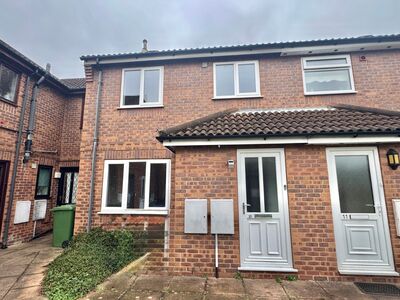 2 bedroom Mid Terrace House to rent