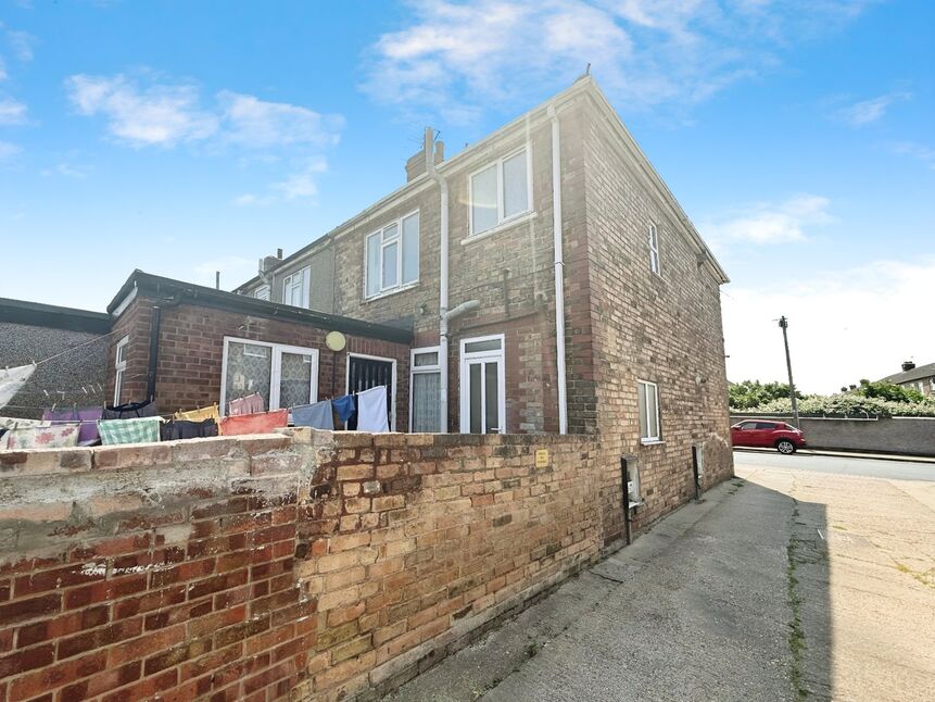 Main image of 1 bedroom Flat to rent, Lord Street, Grimsby, Lincolnshire, DN31