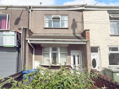 2 bedroom Mid Terrace House for sale