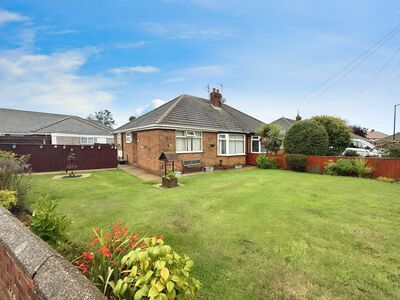 2 bedroom Semi Detached Bungalow for sale