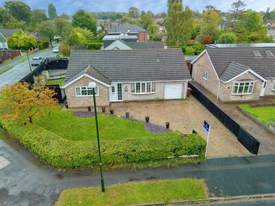Westwood Road, 2 bedroom Detached Bungalow for sale, &pound;260,000