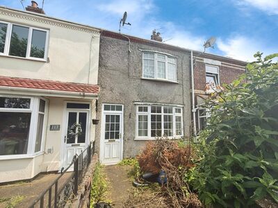 3 bedroom Mid Terrace House for sale