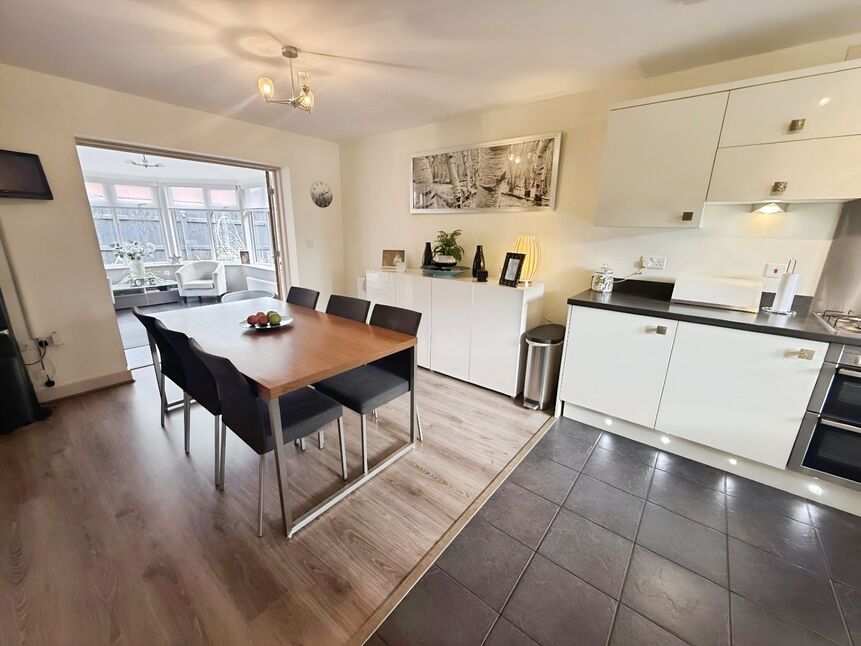Kitchen / Diner