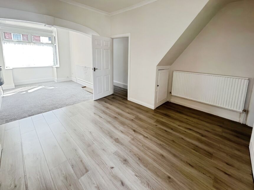 Main image of 3 bedroom Mid Terrace House to rent, Fairmont Road, Grimsby, Lincolnshire, DN32