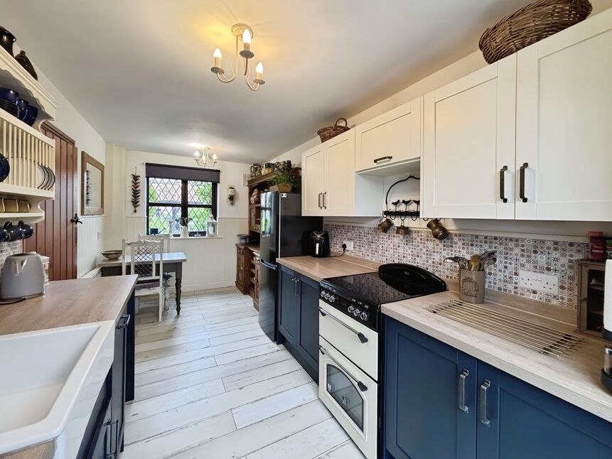 Kitchen / Diner