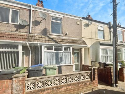 3 bedroom Mid Terrace House to rent