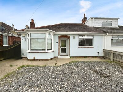 2 bedroom Semi Detached Bungalow for sale