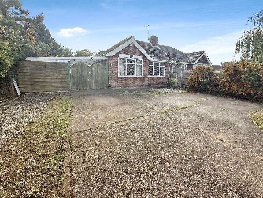 Main image of 2 bedroom Semi Detached Bungalow for sale, Tetney Lane, Holton-le-Clay, Lincolnshire, DN36
