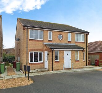 Lancaster Drive, 1 bedroom  Flat to rent, £475 pcm