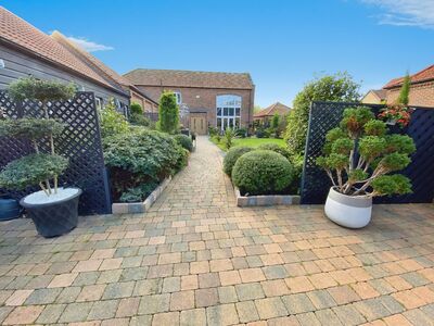 Sand Pit Lane, 5 bedroom Detached House for sale, &pound;695,000
