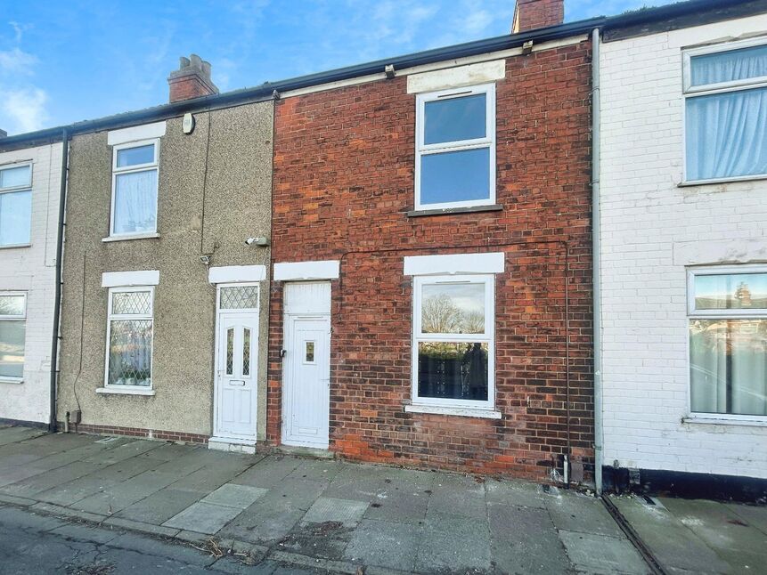 2 bedroom Mid Terrace House to rent