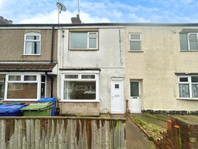 3 bedroom Mid Terrace House to rent