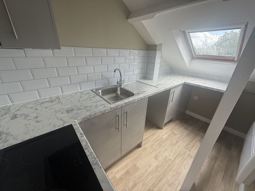 Main image of 1 bedroom Flat to rent, West Parade, Grimsby, Lincolnshire, DN31