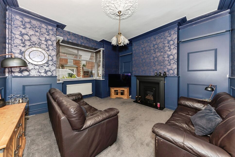 4 bedroom End Terrace House for sale