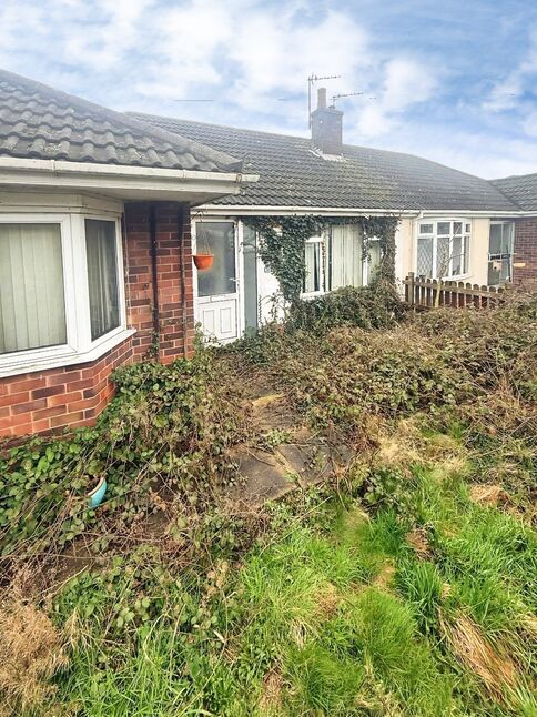 2 bedroom Semi Detached Bungalow for sale