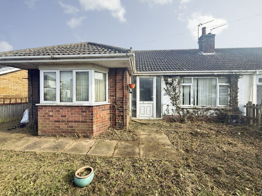 2 bedroom Semi Detached Bungalow for sale