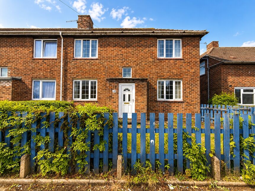 Main image of 3 bedroom End Terrace House for sale, Winthorpe Road, Grimsby, Lincolnshire, DN33