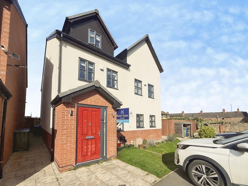 Main image of 3 bedroom Mid Terrace House for sale, Fair Bank Close, Grimsby, Lincolnshire, DN32