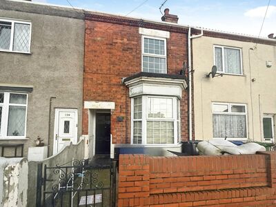 3 bedroom Mid Terrace House for sale