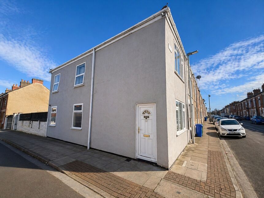 Main image of 3 bedroom End Terrace House for sale, Rutland Street, Grimsby, Lincolnshire, DN32