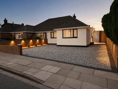 2 bedroom Semi Detached Bungalow for sale