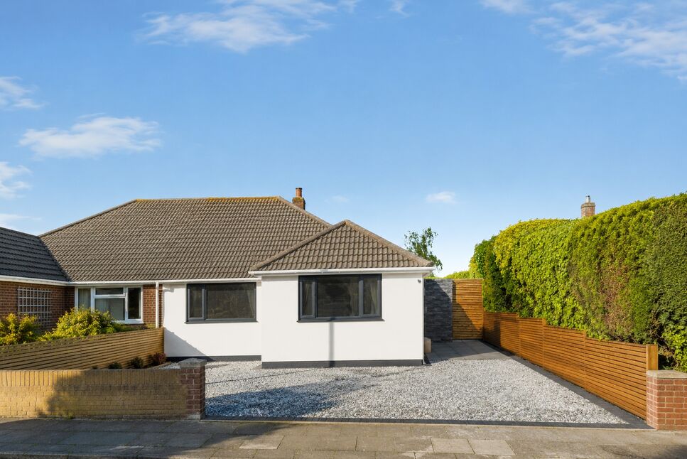 2 bedroom Semi Detached Bungalow for sale