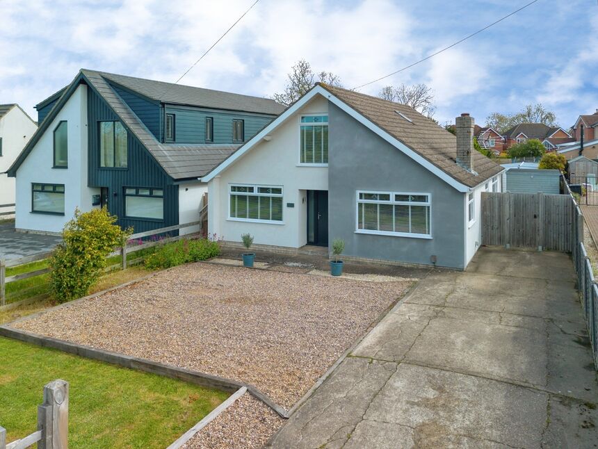 Main image of 4 bedroom Detached House for sale, Stallingborough Road, Healing, Lincolnshire, DN41