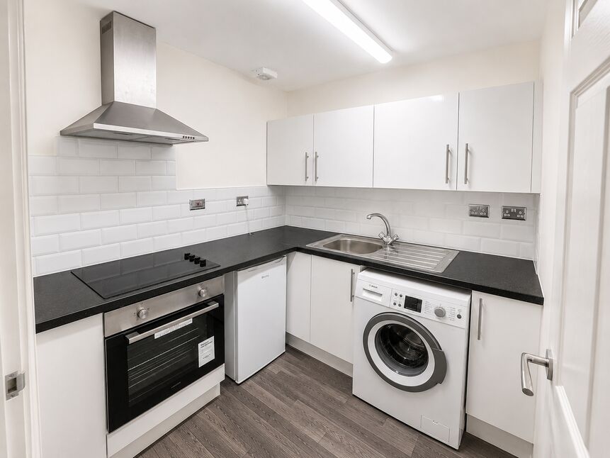 Main image of 1 bedroom Flat to rent, Wellington Court, Grimsby, Lincolnshire, DN32