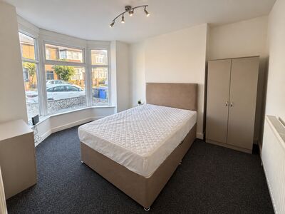 Patrick Street, 1 bedroom Property to rent, &pound;475 pcm