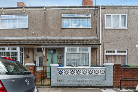 3 bedroom Mid Terrace House for sale