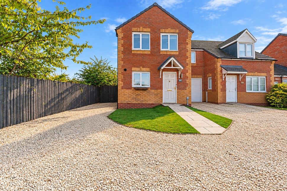 Main image of 3 bedroom Semi Detached House for sale, Sidings Road, Grimsby, Lincolnshire, DN31