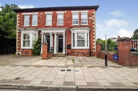 Dudley Street, 2 bedroom Flat to rent, &pound;750 pcm