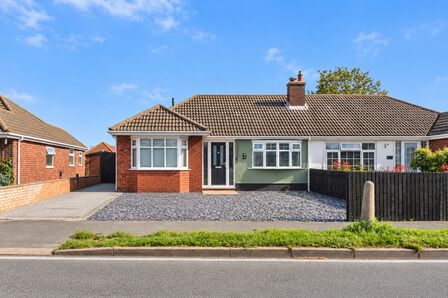 Field House Road, 3 bedroom Semi Detached Bungalow for sale, &pound;240,000