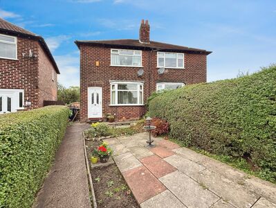 Windermere Road, 2 bedroom Semi Detached House to rent, £1,000 pcm