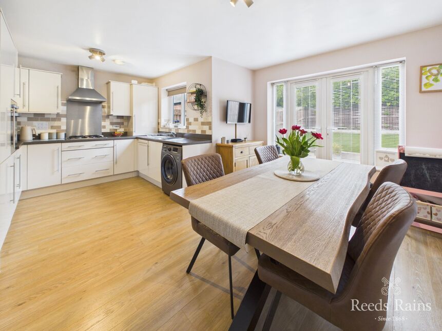 Kitchen / Diner