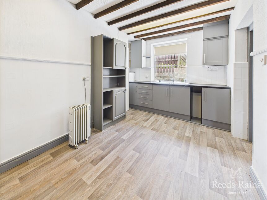 Kitchen Area 1