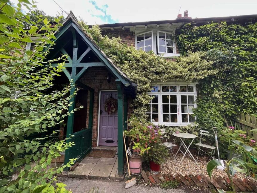 2 bedroom Mid Terrace Property for sale, Hutton Village, Guisborough