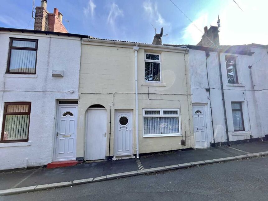 2 bedroom Mid Terrace House for sale, Hewitts Buildings, Guisborough