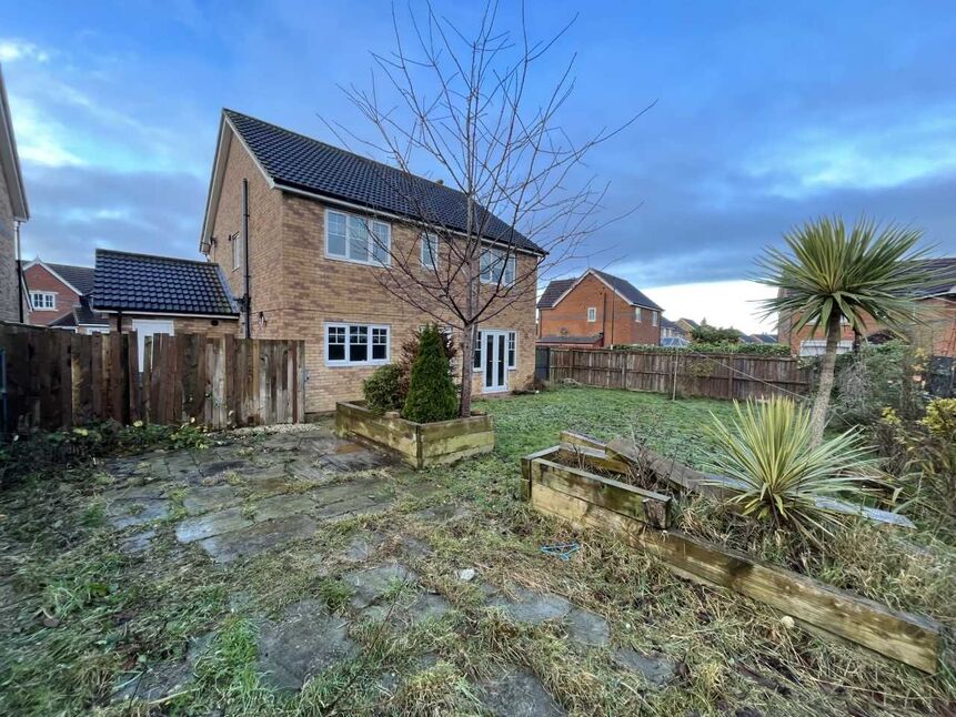 5 bedroom Detached House for sale, Tunstall Gardens, Redcar, TS10 £