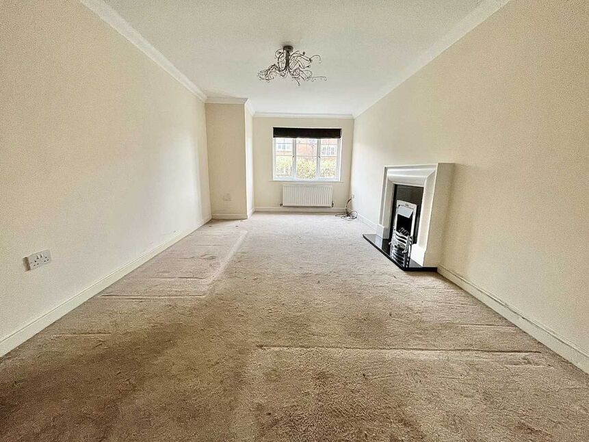 5 bedroom Detached House for sale, Tunstall Gardens, Redcar, TS10 £